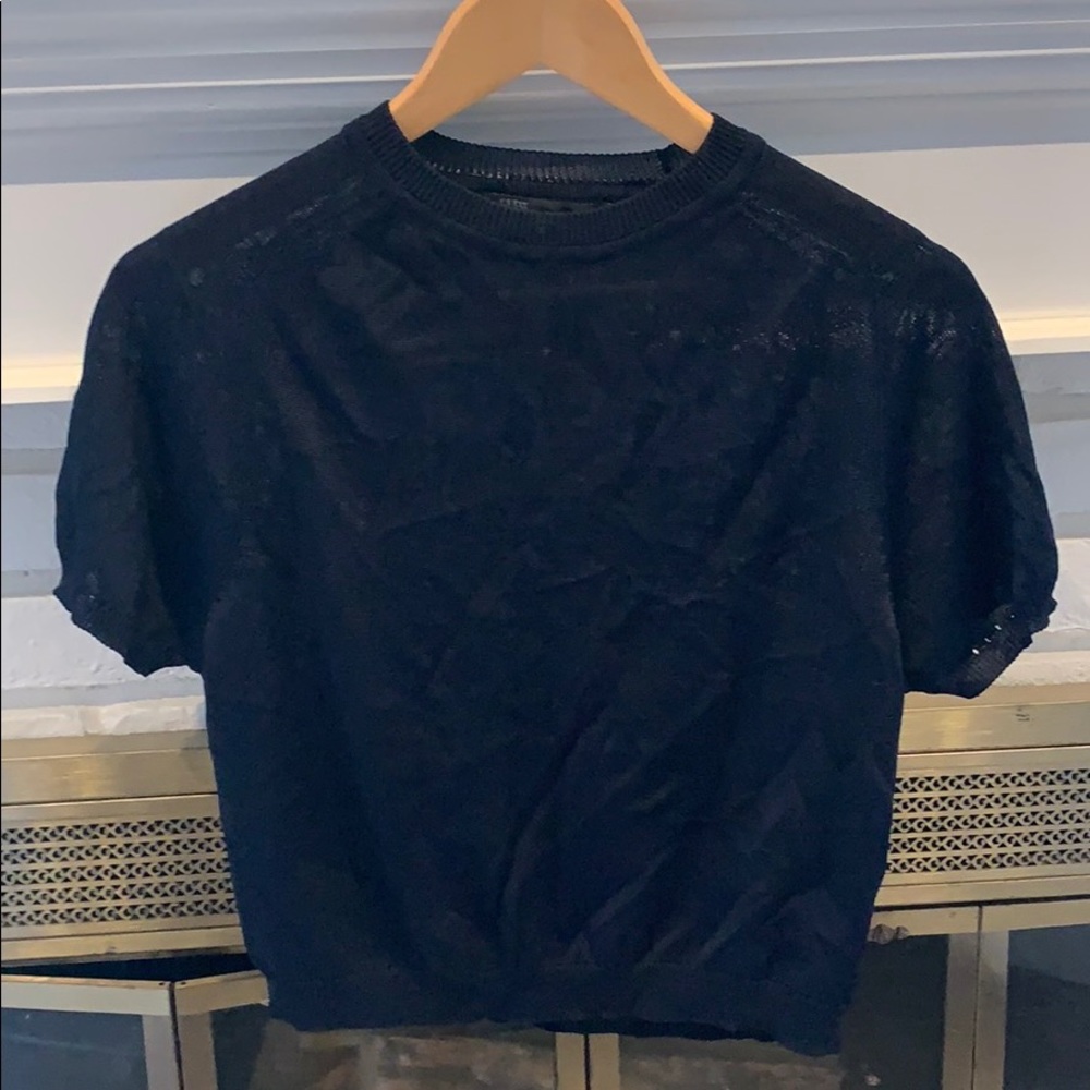 Guess collection cropped short sleeved sweater L